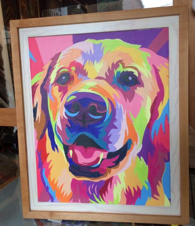 Marco de madera claro a la medida para pintura pop art de mascota, Fábrica de Marcos Josalí